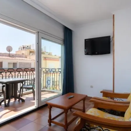 Leonor Y Caracas Torremolinos
