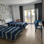 Caracas * Torremolinos