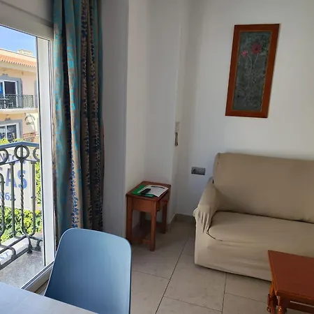 Caracas * Torremolinos