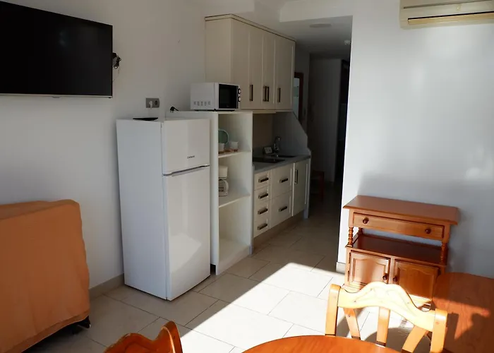 Caracas * Torremolinos