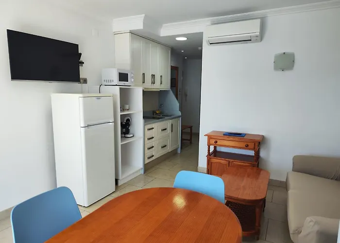 Caracas * Torremolinos