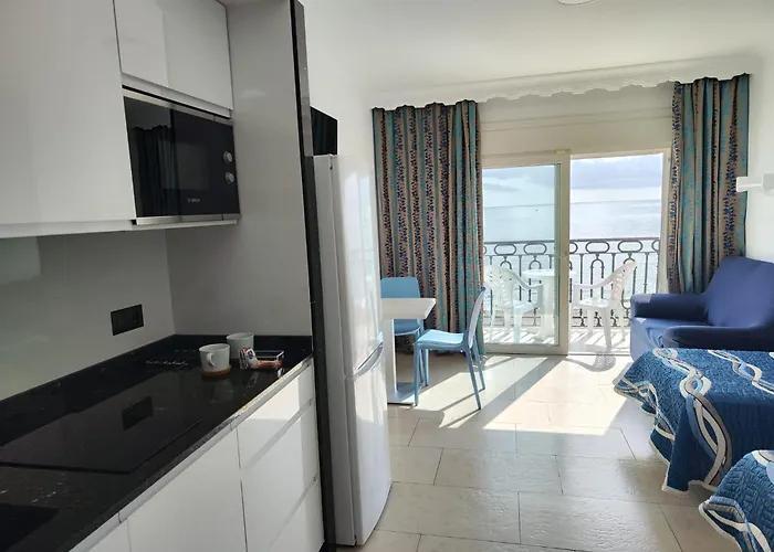 Caracas * Торремолинос